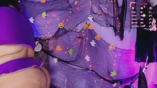 emmajohnss online show from 10/30/25, 04:00