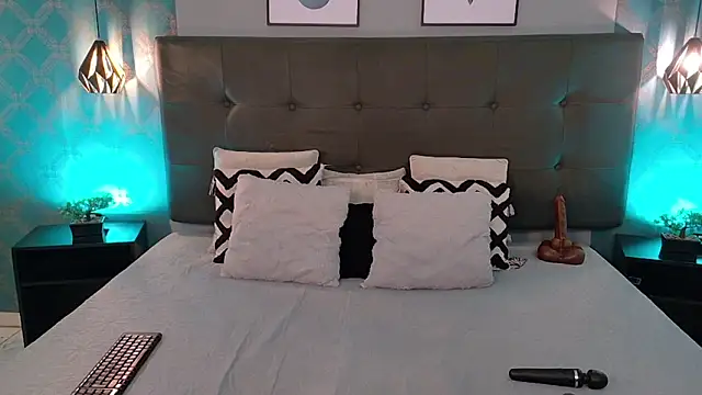 Madisonsmiith online show from 09/26/25, 09:32