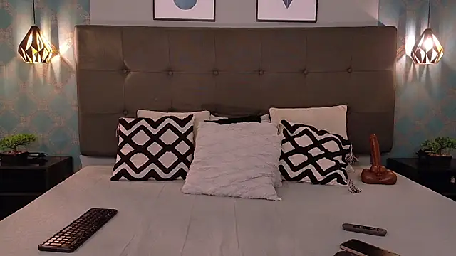 Madisonsmiith online show from 10/02/25, 03:15