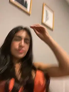 DaphneUwu online show from 04/09/26, 12:34