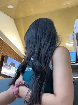 Snapshot of DaphneUwu chatting on 12/04/25, 01:15 DaphneUwu online show from 12/04/25, 01:15