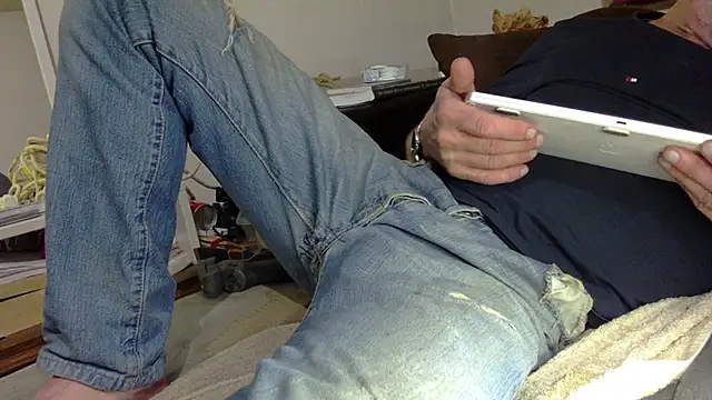 mike30nbg online show from 10/31/25, 09:43