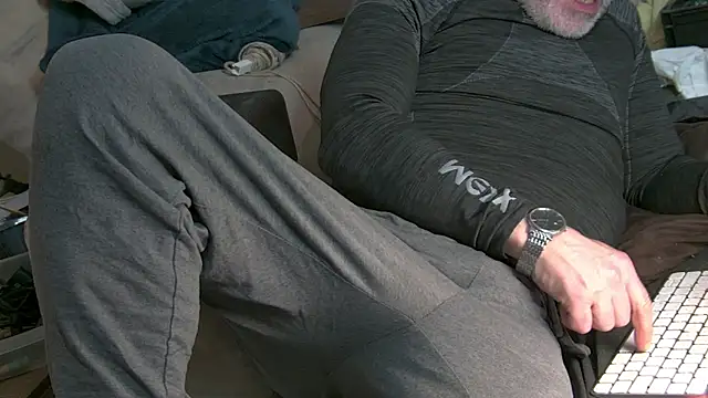 mike30nbg online show from 04/12/26, 08:01