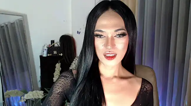 Snapshot of Ts-Glamourosa chatting on 03/15/25, 06:43 Ts-Glamourosa online show from 03/15/25, 06:43