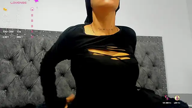 Snapshot of Dounia_nagi chatting on 02/13/25, 02:09 Dounia nagi online show from 02/13/25, 02:09