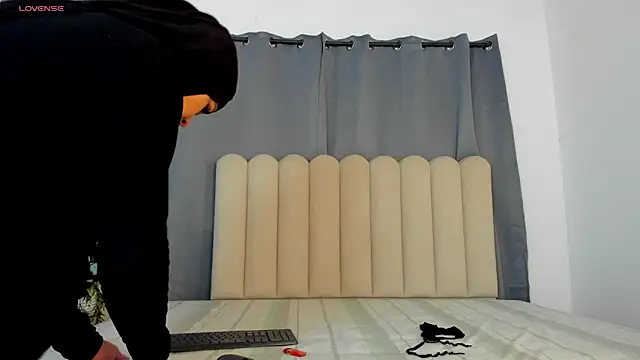 Snapshot of Dounia_nagi chatting on 10/30/25, 08:50 Dounia nagi online show from 10/30/25, 08:50