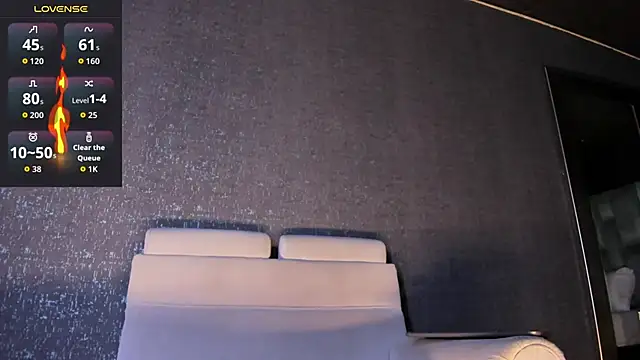 MarkWalker   online show from 12/22/25, 10:04