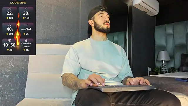 MarkWalker   online show from 04/05/26, 09:49