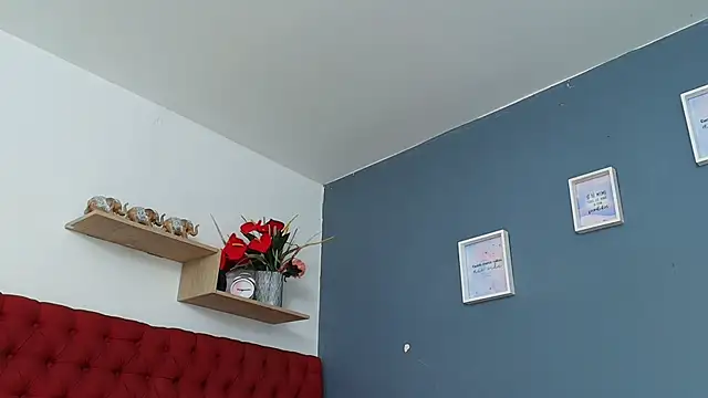 kristyl paez online show from 11/30/25, 07:03