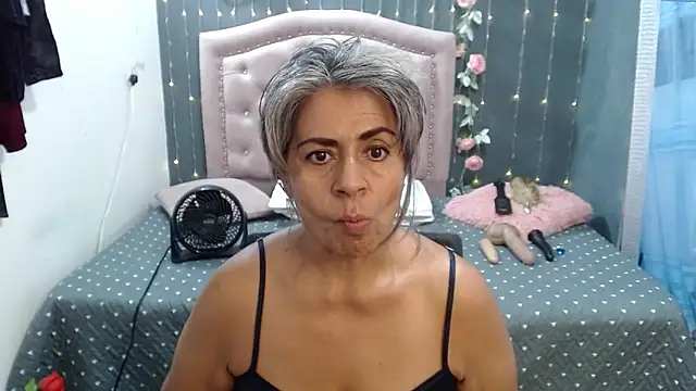 Snapshot of lalisha_96 chatting on 03/14/25, 12:10 lalisha 96 online show from 03/14/25, 12:10