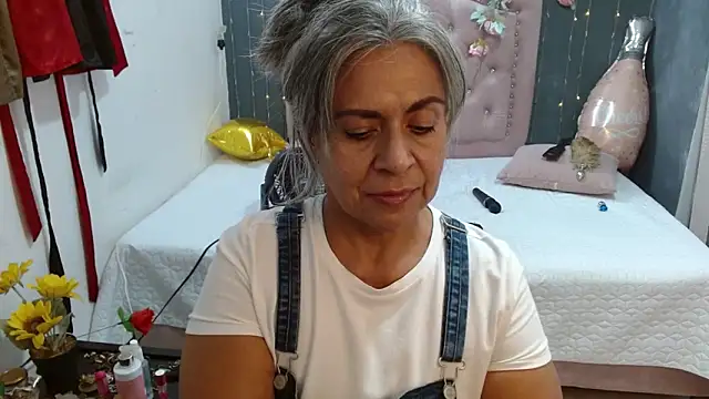 lalisha 96 online show from 05/10/26, 01:53
