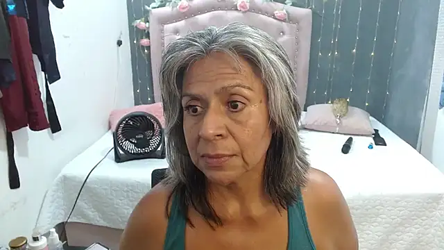 lalisha 96 online show from 10/28/25, 01:17