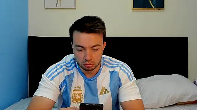 lissandthor13 online show from 04/09/26, 12:22