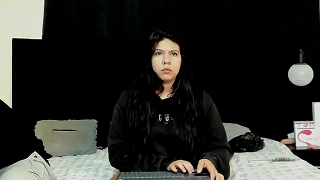 Snapshot of lissandthor13 chatting on 10/10/25, 11:00 lissandthor13 online show from 10/10/25, 11:00