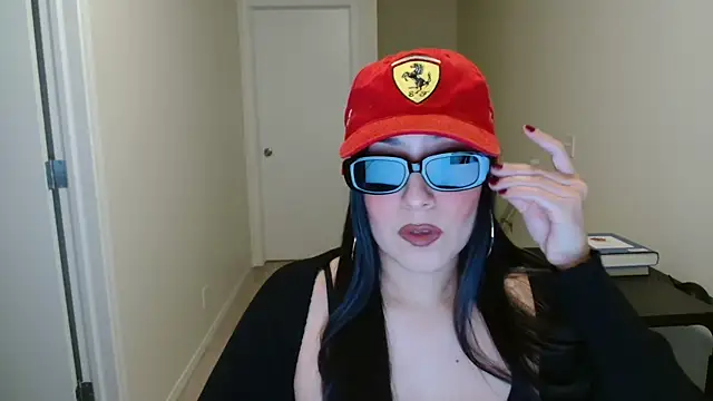Sassy Latina online show from 12/04/25, 04:33