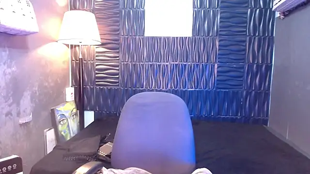 Snapshot of UrtopshemalegoddessAliyah chatting on 06/12/26, 06:27 UrtopshemalegoddessAliyah online show from 06/12/26, 06:27