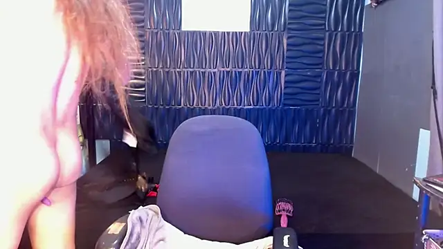 Snapshot of UrtopshemalegoddessAliyah chatting on 06/24/26, 09:34 UrtopshemalegoddessAliyah online show from 06/24/26, 09:34
