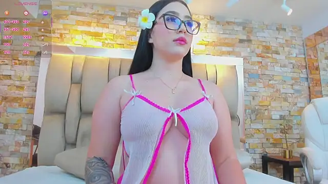 aria paul online show from 04/25/26, 10:51