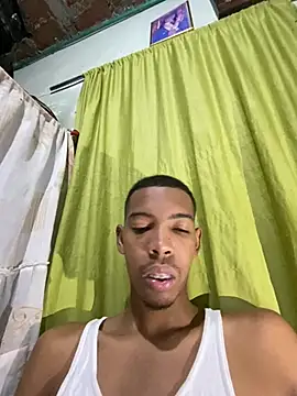 Snapshot of tonny_sexxxx chatting on 07/04/26, 05:25 tonny sexxxx online show from 07/04/26, 05:25