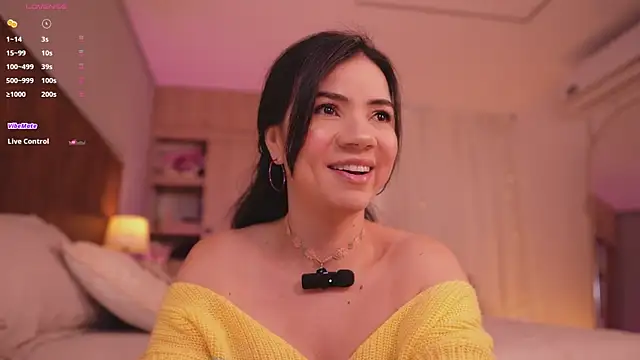 tatikiss  online show from 11/29/25, 11:54