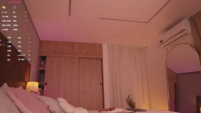 Snapshot of tatikiss_ chatting on 01/15/26, 11:46 tatikiss online show from 01/15/26, 11:46