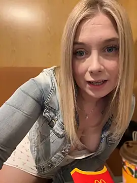 CherryAuroraa online show from 01/09/25, 09:26