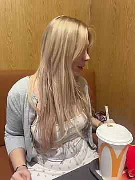 CherryAuroraa online show from 02/26/26, 12:05