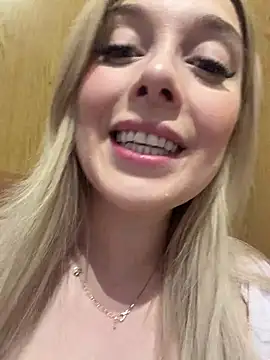 CherryAuroraa online show from 03/05/26, 01:08