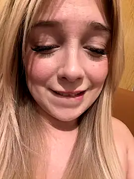 CherryAuroraa online show from 11/09/25, 09:08