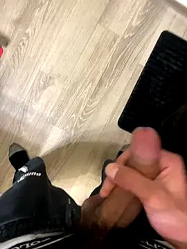 Snapshot of Nando49_ chatting on 10/25/25, 07:36 Nando49 online show from 10/25/25, 07:36