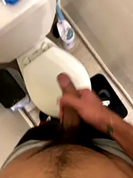 Snapshot of Nando49_ chatting on 11/17/25, 06:50 Nando49 online show from 11/17/25, 06:50