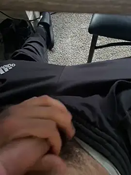 Snapshot of Nando49_ chatting on 03/21/25, 04:07 Nando49 online show from 03/21/25, 04:07