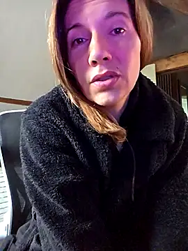 Lina lou4 online show from 10/27/25, 08:59