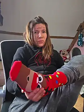 Lina lou4 online show from 11/29/25, 02:17