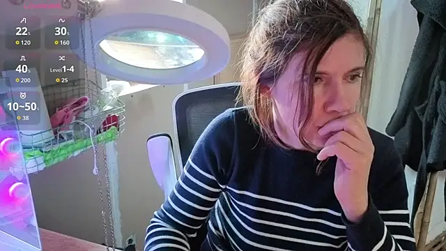 Lina lou4 online show from 01/10/26, 04:02