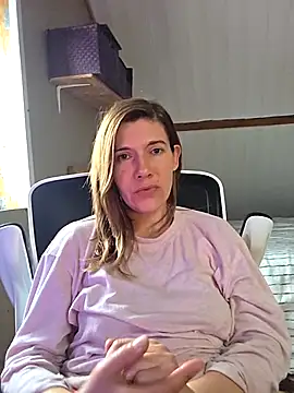 Lina lou4 online show from 12/19/25, 09:11