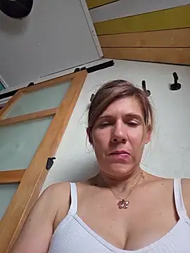 Lina lou4 online show from 07/07/26, 03:26