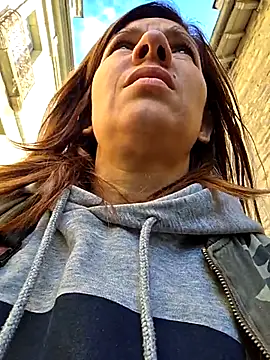 Lina lou4 online show from 10/26/25, 09:31