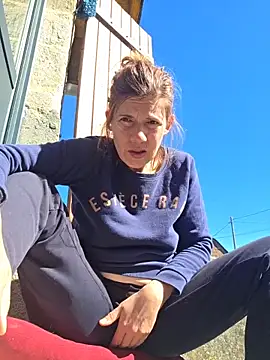 Lina lou4 online show from 03/18/26, 12:19