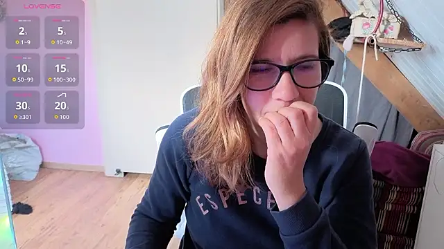 Lina lou4 online show from 03/29/26, 02:52