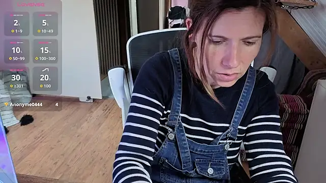 Lina lou4 online show from 03/25/26, 04:39