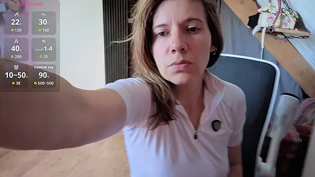 Lina lou4 online show from 04/14/26, 03:28