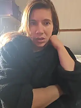 Lina lou4 online show from 11/26/25, 08:25