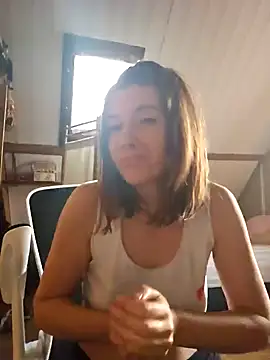Snapshot of Lina_lou4 chatting on 02/21/25, 07:23 Lina lou4 online show from 02/21/25, 07:23