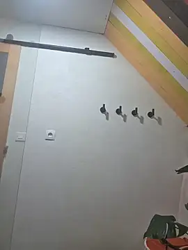 Lina lou4 online show from 12/04/25, 08:35