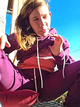 Lina lou4 online show from 12/14/25, 12:44