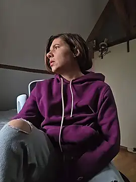 Lina lou4 online show from 12/15/25, 12:55