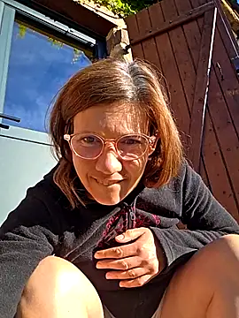 Snapshot of Lina_lou4 chatting on 10/08/25, 07:54 Lina lou4 online show from 10/08/25, 07:54