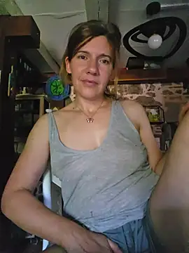 Lina lou4 online show from 06/25/26, 04:23