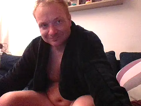 Snapshot of 82liska chatting on 05/15/26, 11:58 82liska online show from 05/15/26, 11:58